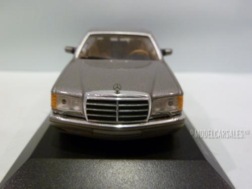 Mercedes-benz 560 SEL