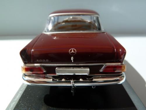 Mercedes-benz 200 (w110) Mercedes-benz 200 (w110)