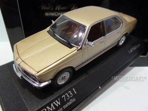 BMW 733i (e23)