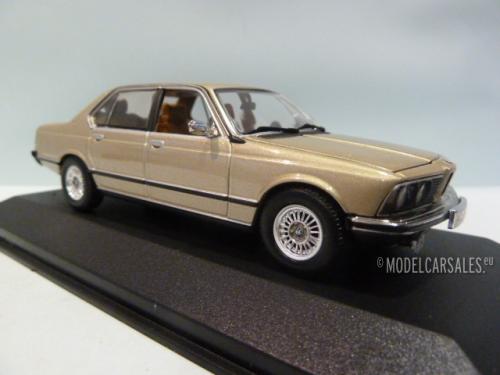 BMW 733i (e23)