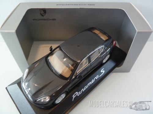 Porsche Panamera S