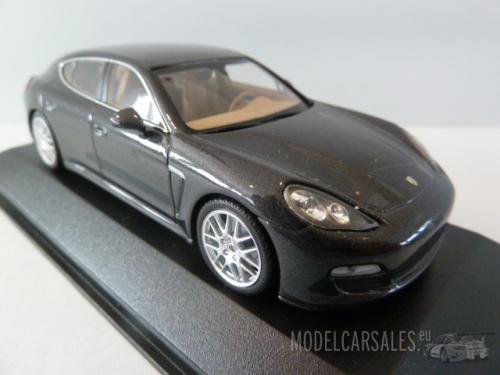 Porsche Panamera S