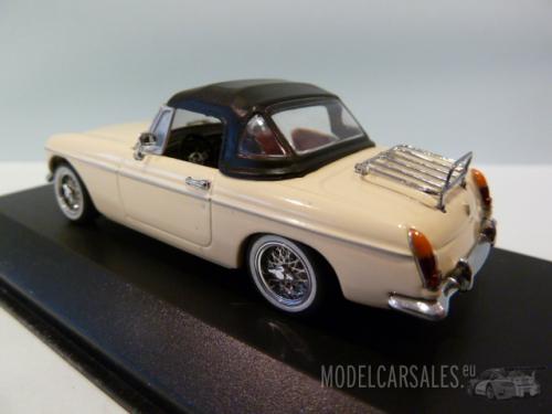 MG B Cabriolet Softtop