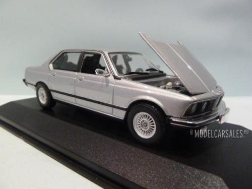 BMW 733i (e23)