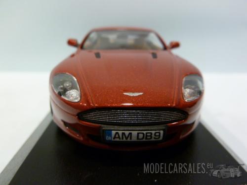 Aston Martin DB9