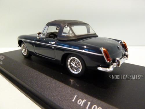 MG MGB Cabriolet W/ Closed Softtop