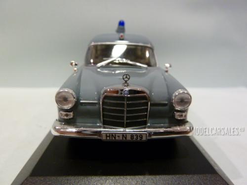 Mercedes-benz 190 (w110) Mercedes-benz 190 (w110)