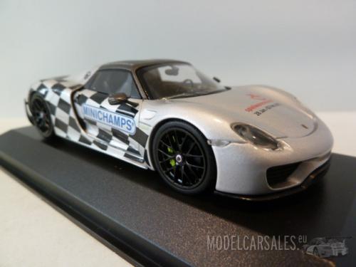 Porsche 918 Spyder `Weissach Package`