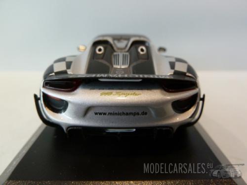 Porsche 918 Spyder `Weissach Package`