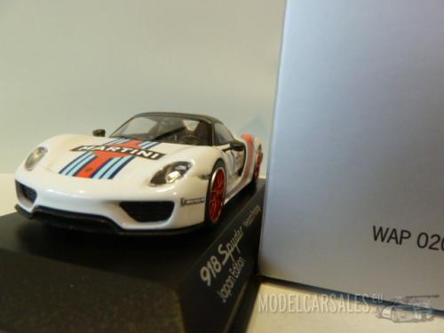 Porsche 918 Spyder Weissach Package