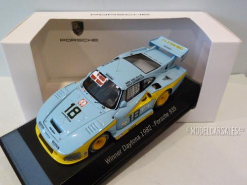 Porsche 935 JLP3