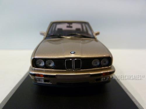 BMW 3-series (e30)