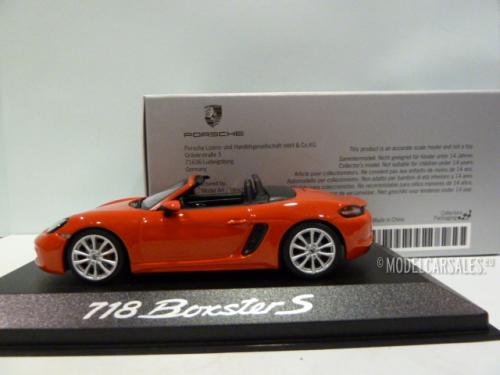 Porsche 718 (982) Boxster S