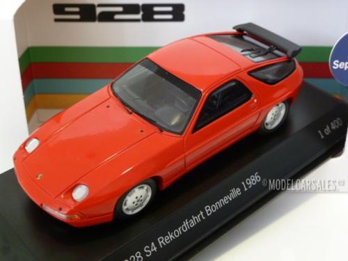 Porsche 928 S4