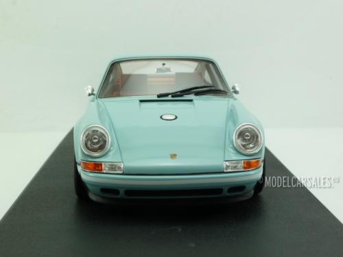 Porsche 911 4.0 `Dubai` by Singer