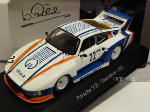 Porsche 935