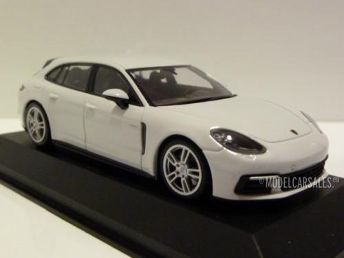 Porsche Panamera S Turismo 4 -E-Hybrid