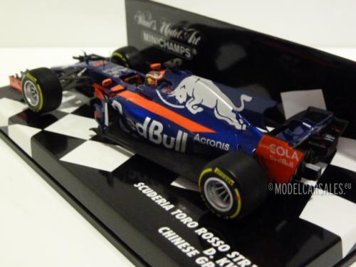 Toro Rosso STR12 Renault