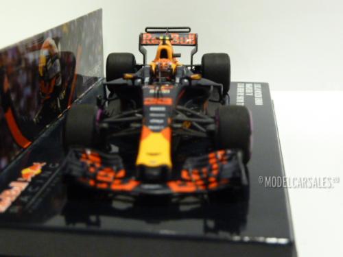 Red Bull Racing RB13 TAG Heuer