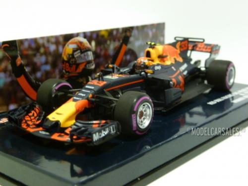 Red Bull Racing RB13 TAG Heuer