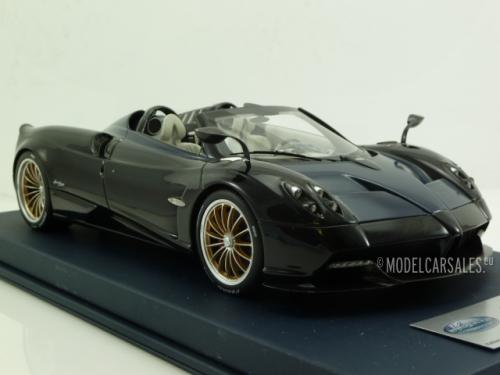 Pagani Huayra Roadster