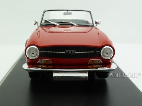 Triumph TR6 (RHD)