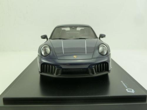 Porsche 911 (992.2) Carrera 4 GTS Porsche 911 (992.2) Carrera 4 GTS