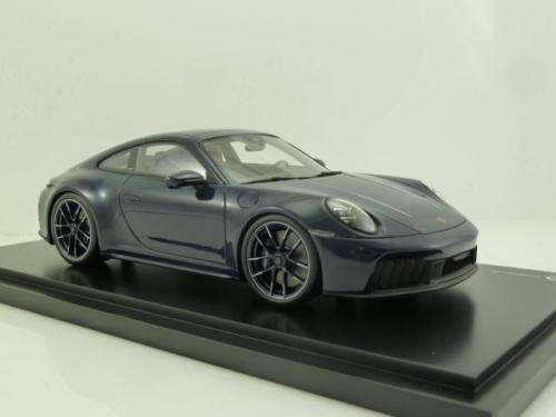 Porsche 911 (992.2) Carrera 4 GTS Porsche 911 (992.2) Carrera 4 GTS