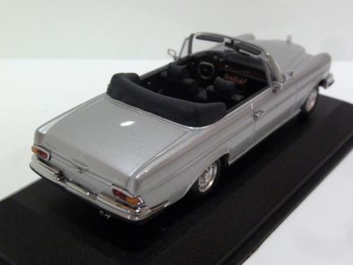 Mercedes-benz 280 SE 3.5 Cabriolet (w111) Mercedes-benz 280 SE 3.5 Cabriolet (w111)