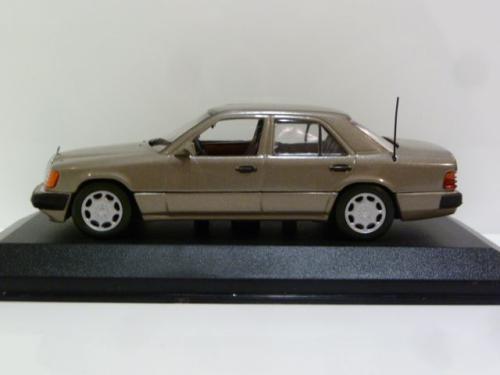 Mercedes-benz 400 E V8