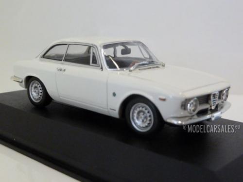 Alfa Romeo Giulia Sprint GTA