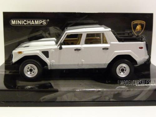 Lamborghini LM002