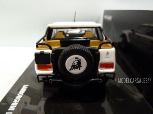 Lamborghini LM002