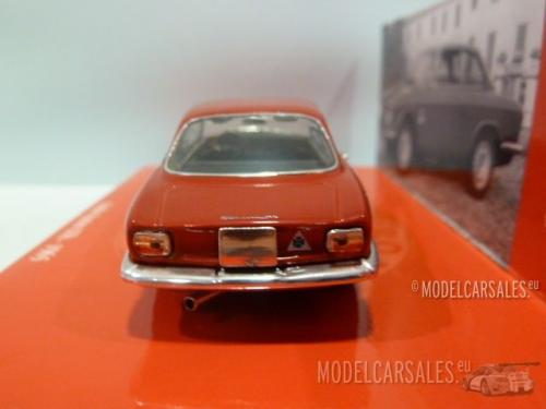 Alfa Romeo Giulia Sprint GTA