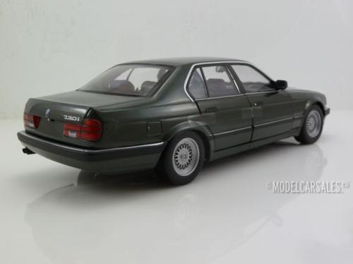 BMW 7-Series 730i (e32)