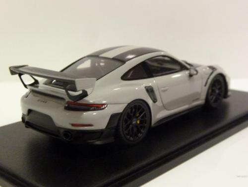 Porsche 911 (991 II) GT2 RS Weissach Package