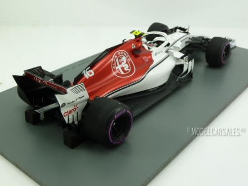 Sauber Alfa Romeo C37 Ferrari