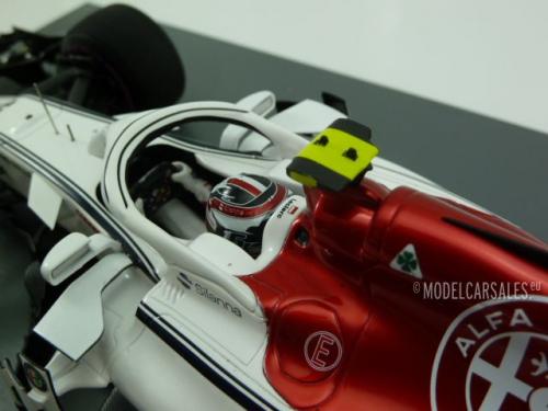 Sauber Alfa Romeo C37 Ferrari