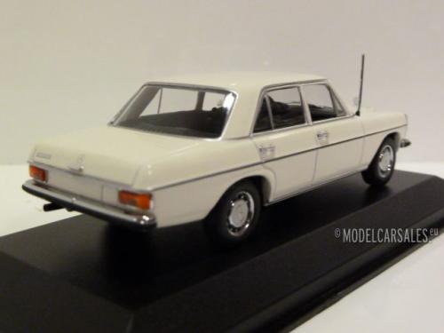 Mercedes-benz 200 (w115) Strich8