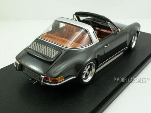 Porsche 911 4.0 Targa `Montreal` by Singer