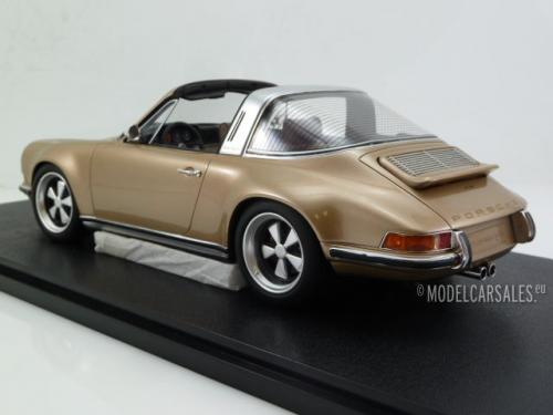 Porsche 911 4.0 Targa `Cupertino` by Singer