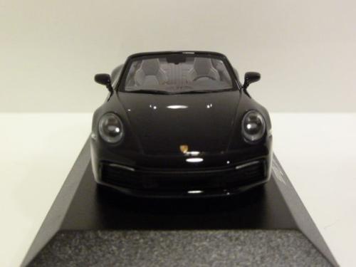 Porsche 911 (992) Carrera 4 Cabriolet