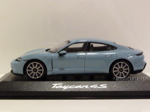 Porsche Taycan 4S