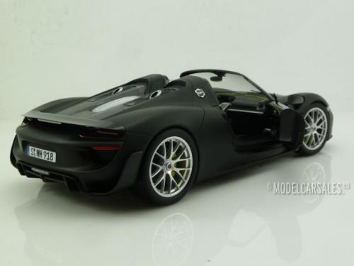 Porsche 918 Spyder Weissach Package