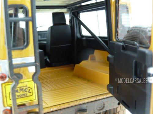 Land Rover 90