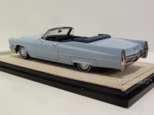 Cadillac DeVille Convertible (open top)