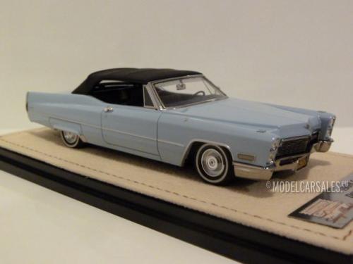 Cadillac DeVille Convertible (closed top)