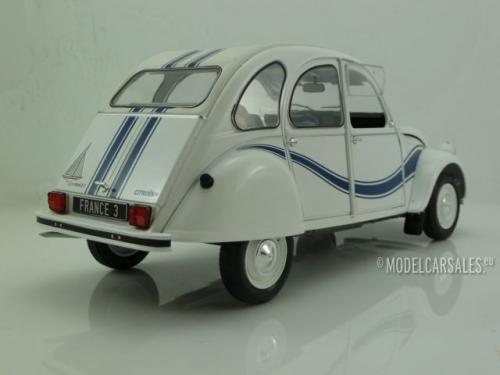 Citroen 2CV France 3 `Deudeuche`