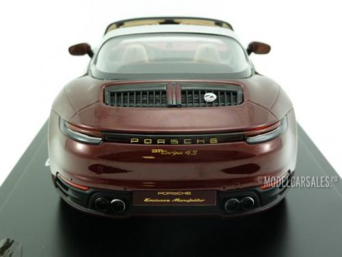 Porsche 911 (992) Targa 4S Heritage Edition