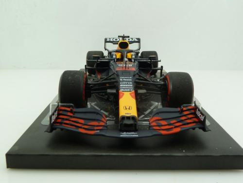 Red Bull Racing RBR16B